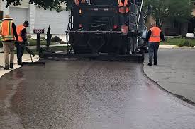 Best Driveway Pressure Washing  in Bourbonnais, IL